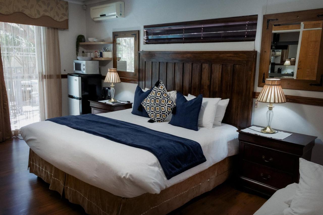 Park Living Guesthouse ブルームフォンテーン エクステリア 写真